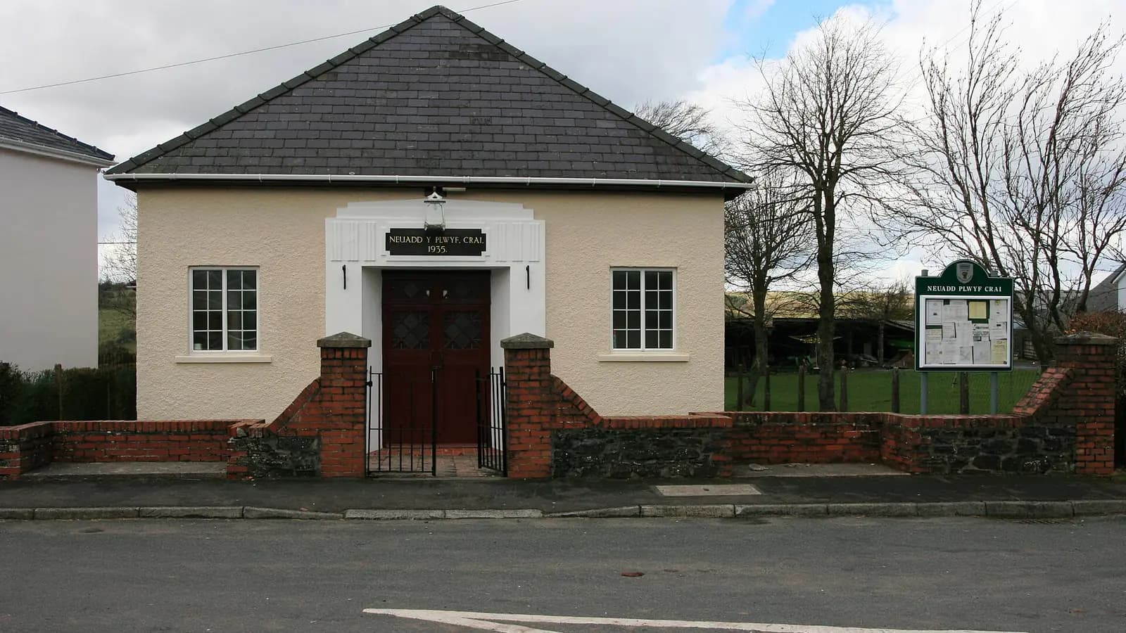 Hen party accommodation near Crai, Powys